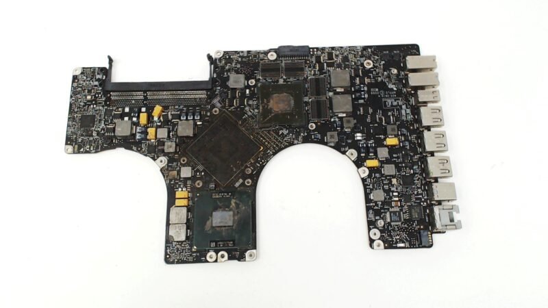Apple MacBook Pro 17 Inch - A1297 Donor Motherboard (ne fonctionne pas) - 820-2610